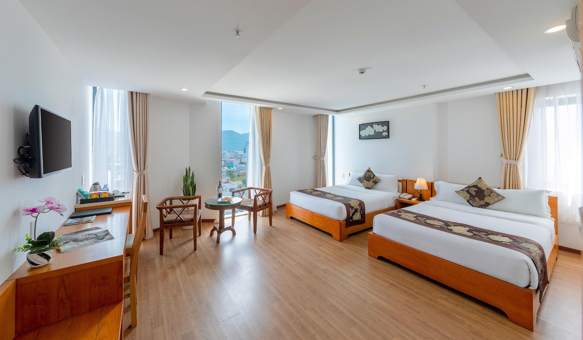 Merry Land Hotel Da Nang Esterno foto