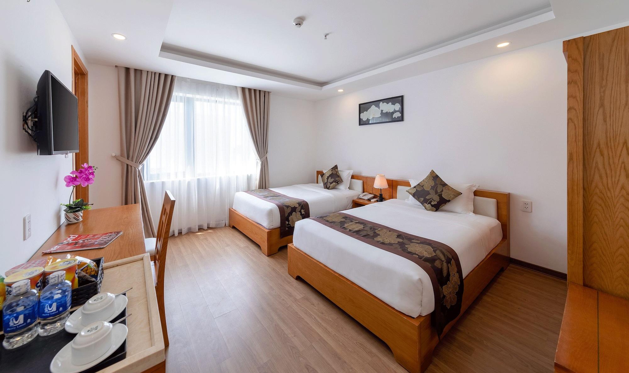 Merry Land Hotel Da Nang Esterno foto
