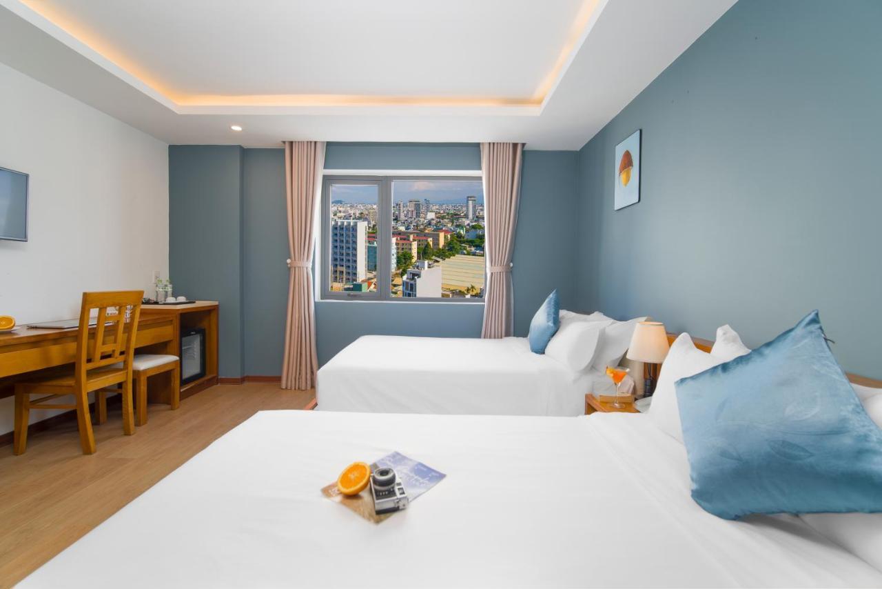 Merry Land Hotel Da Nang Esterno foto