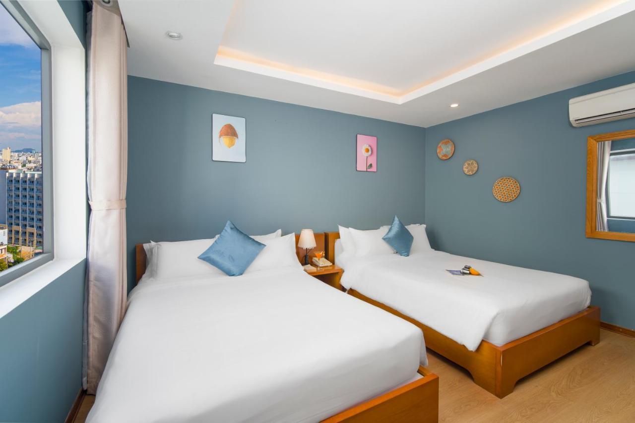 Merry Land Hotel Da Nang Esterno foto