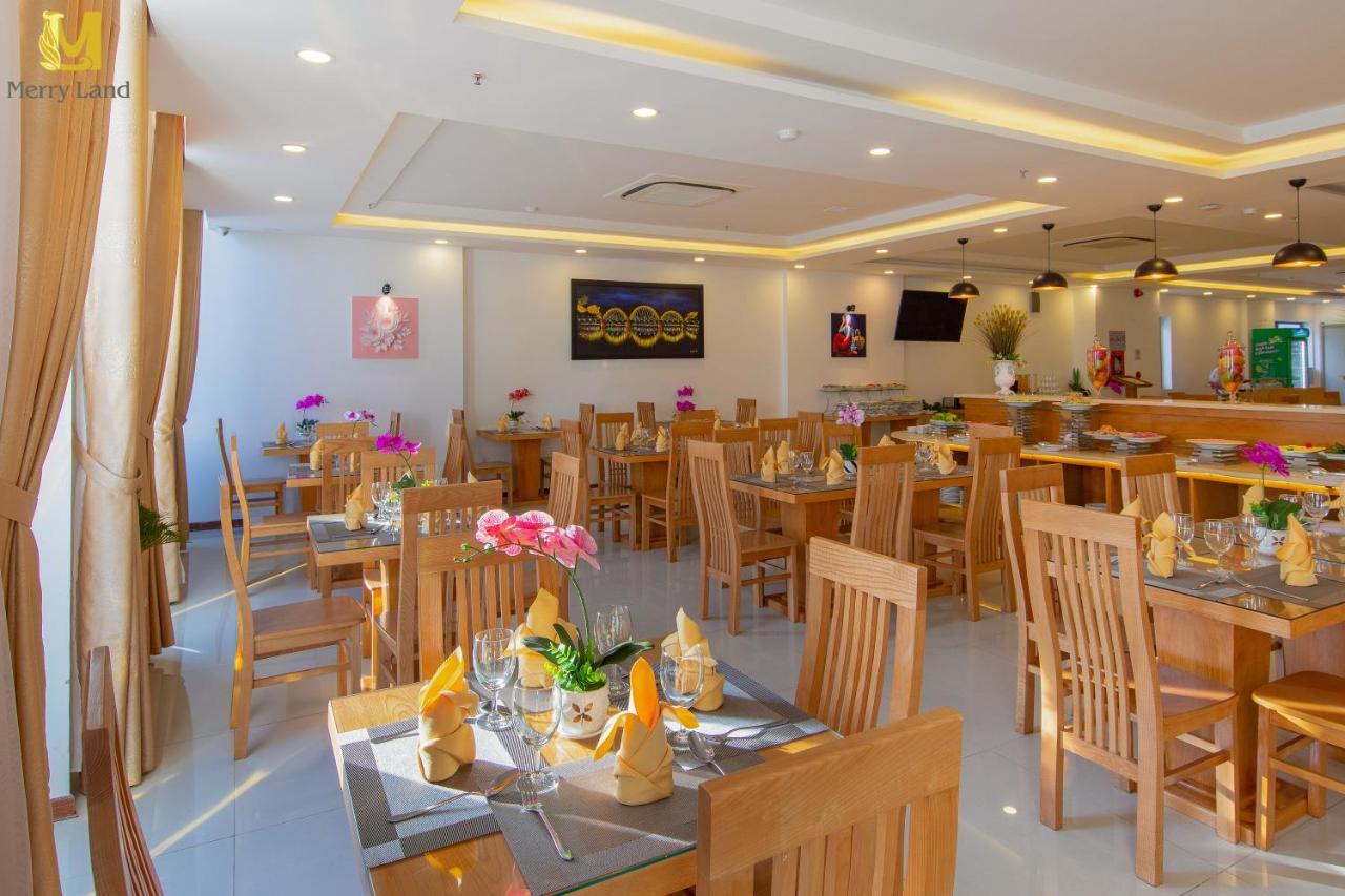 Merry Land Hotel Da Nang Esterno foto